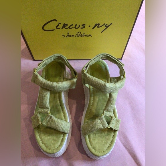 NWT Circus by Sam Edelman platform wedge  Sandals green apple size 9.5 - Picture 1 of 6